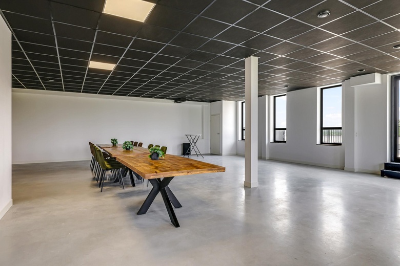 KantoorruimteaanTransportcentrum 8<br/> inBeugen