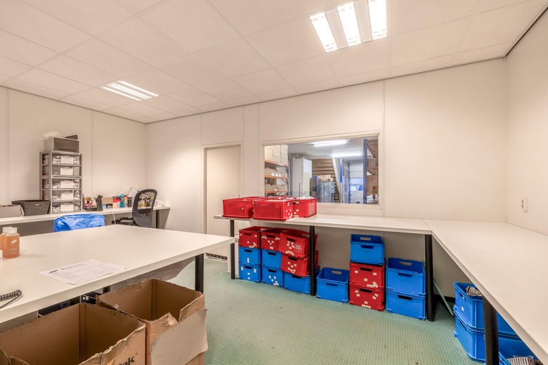 BedrijfsruimteaanAnthonetta Kuijlstraat 72<br/> inRotterdam