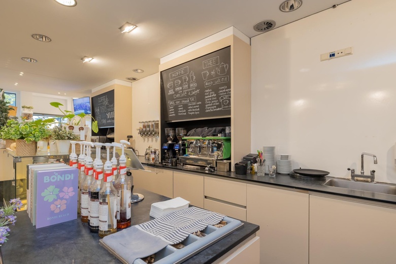 WinkelruimteaanKanaalstraat 68<br/> inLisse