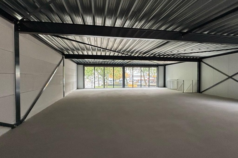 BedrijfsruimteaanRandweg 21 01<br/> inEmmeloord BedrijfsruimteaanRandweg 21 01<br/> inEmmeloord