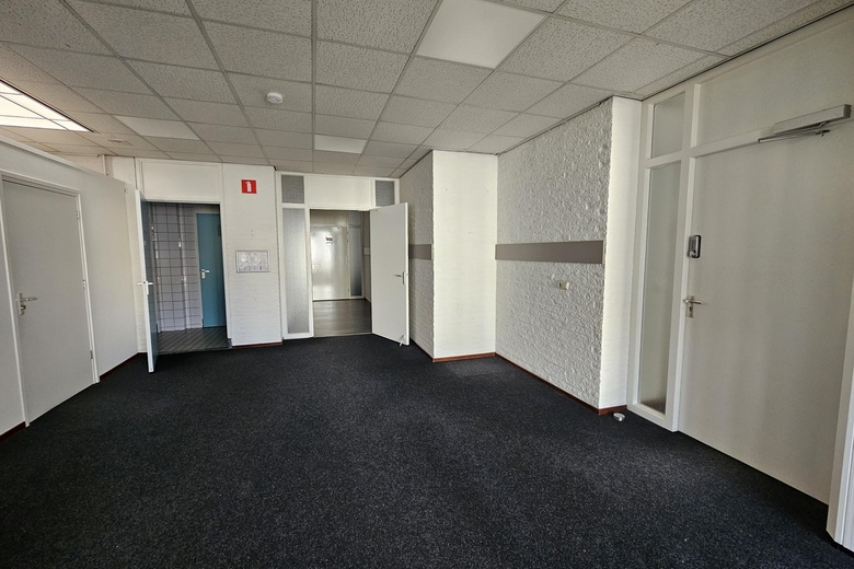 BedrijfsruimteaanNijverheidsstraat 16<br/> inEmmen