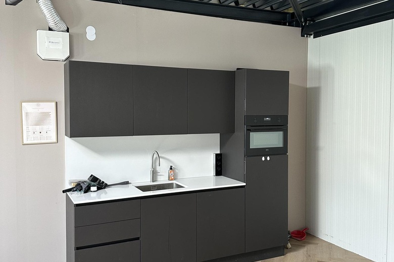 BedrijfsruimteaanIzaak Enschedeweg 42 F<br/> inHaarlem