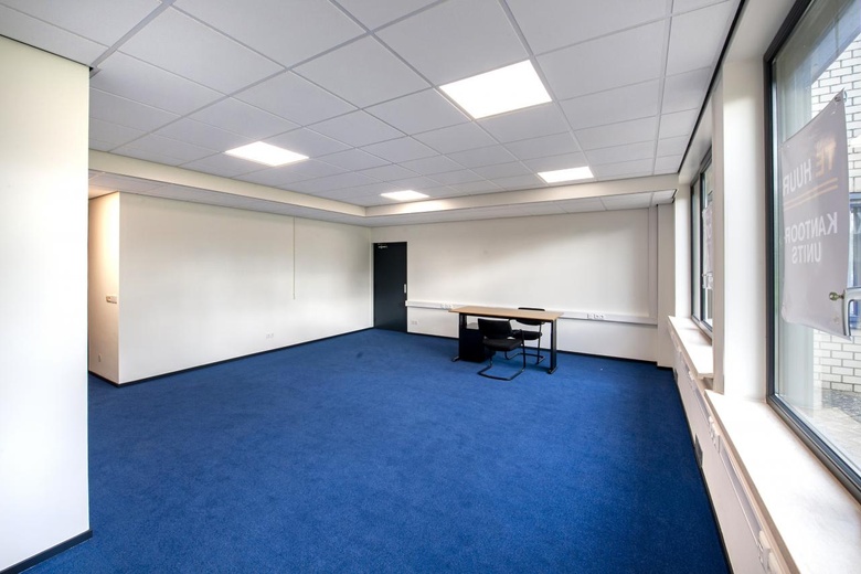 KantoorruimteaanDahliastraat 94<br/> inBergen op Zoom KantoorruimteaanDahliastraat 94<br/> inBergen op Zoom