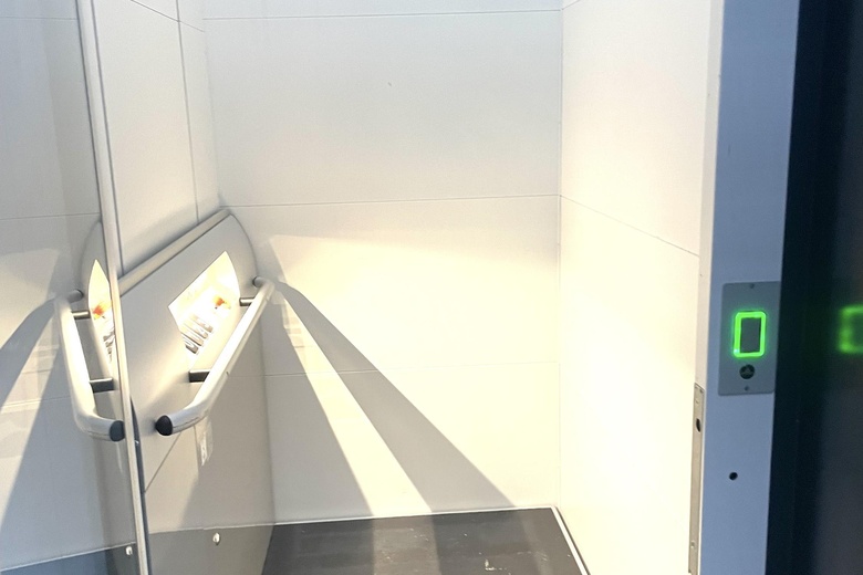 BedrijfsruimteaanElektronweg 24 - 26<br/> inUtrecht