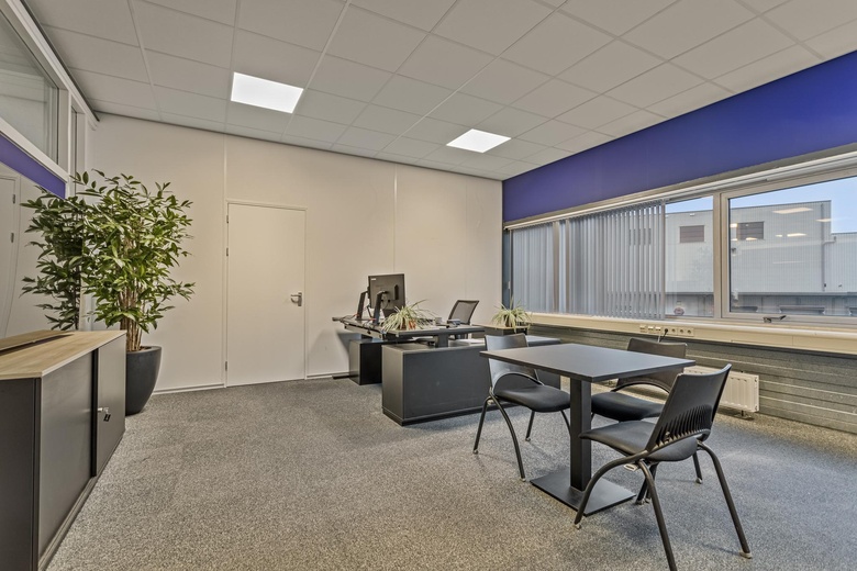 BedrijfsruimteaanTieleman en Drosweg 17<br/> inLeiden