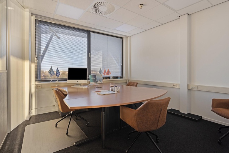 KantoorruimteaanRingdijk 466 G<br/> inZwijndrecht KantoorruimteaanRingdijk 466 G<br/> inZwijndrecht