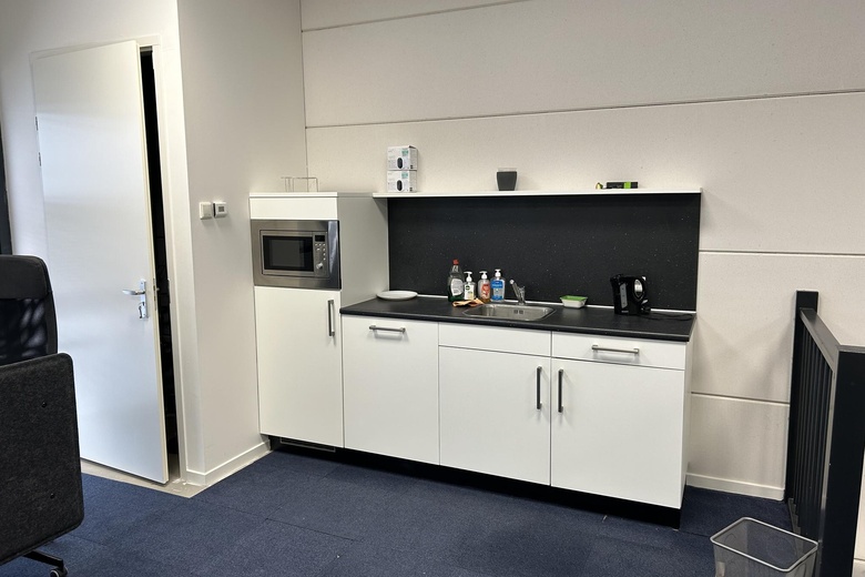 BedrijfsruimteaanDe Corridor 16 - 16<br/> inBreukelen