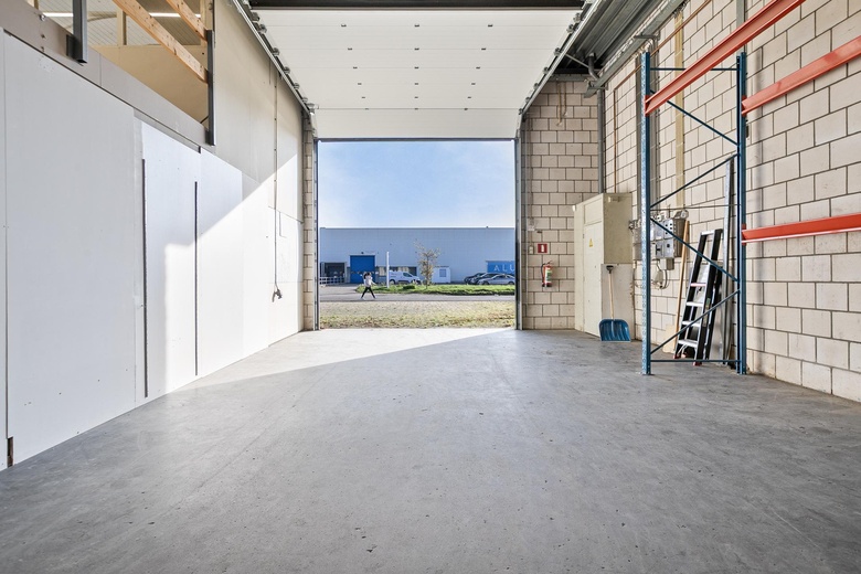 BedrijfsruimteaanRijnstraat 18 A<br/> inOss BedrijfsruimteaanRijnstraat 18 A<br/> inOss