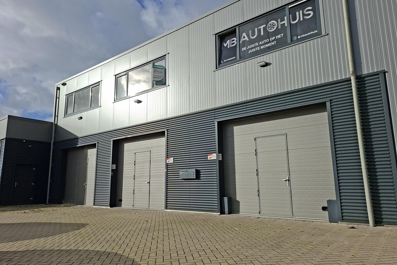 BedrijfsruimteaanIndustrieweg 11 02<br/> inVuren