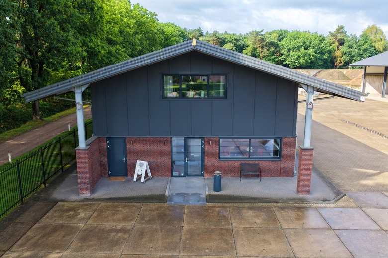 BedrijfsruimteaanMgr.Hermuslaan 70<br/> inSint Michielsgestel