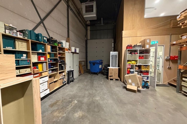 BedrijfsruimteaanPhilipsstraat 16<br/> inZoetermeer