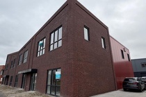 Bekijk foto 3 van Van der Waalsstraat 42