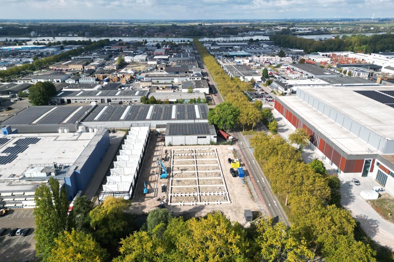 BedrijfsruimteaanKamerlingh Onnesweg 2 A 2<br/> inDordrecht BedrijfsruimteaanKamerlingh Onnesweg 2 A 2<br/> inDordrecht