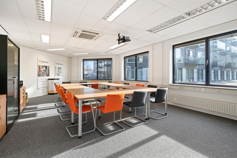 KantoorruimteaanStationsweg 41<br/> inZwijndrecht