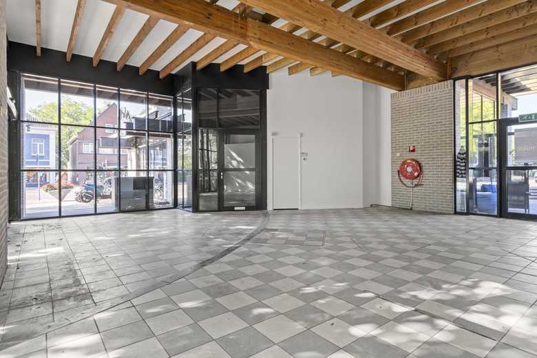 WinkelruimteaanRaadhuisplein 1<br/> inOosterbeek WinkelruimteaanRaadhuisplein 1<br/> inOosterbeek