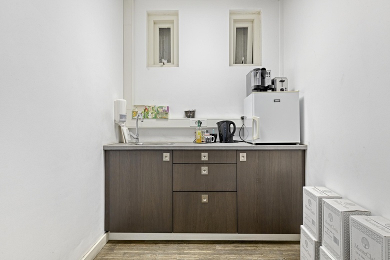 BedrijfsruimteaanSchouwslootweg 7<br/> inWaalwijk