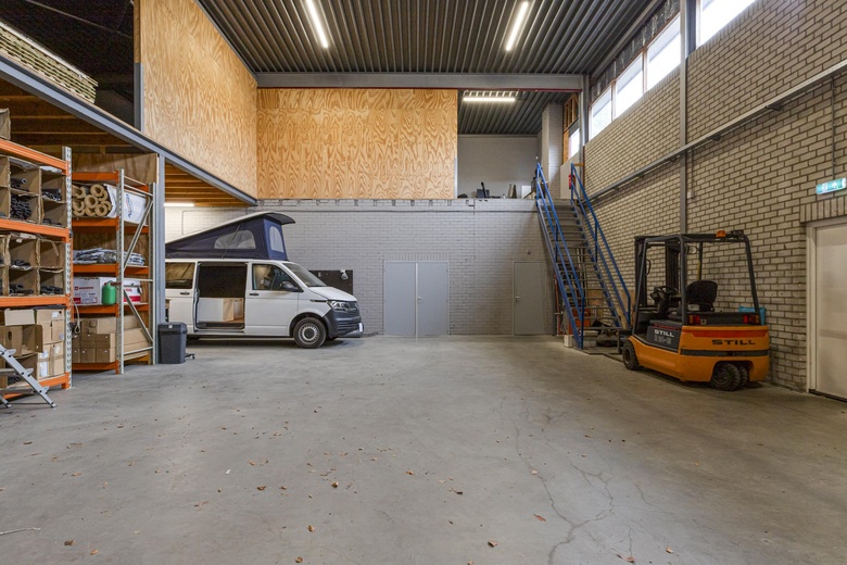 BedrijfsruimteaanKalkovenweg 14<br/> inAlphen aan den Rijn