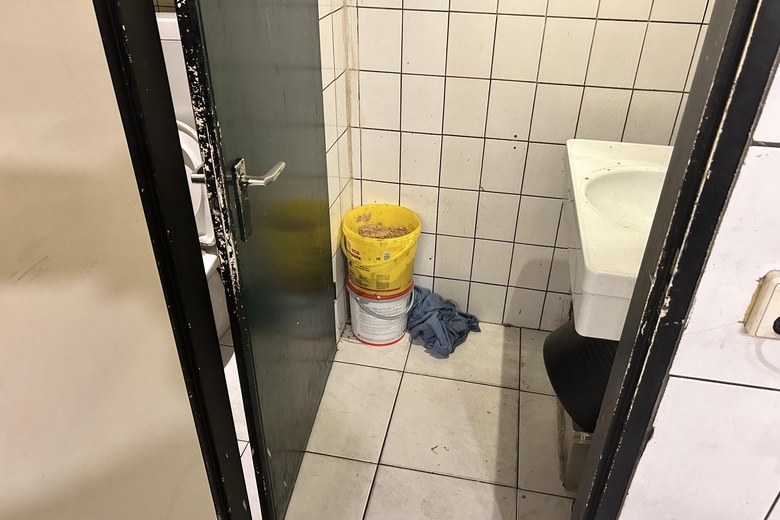 BedrijfsruimteaanDekkershoek 23<br/> inDen Haag BedrijfsruimteaanDekkershoek 23<br/> inDen Haag