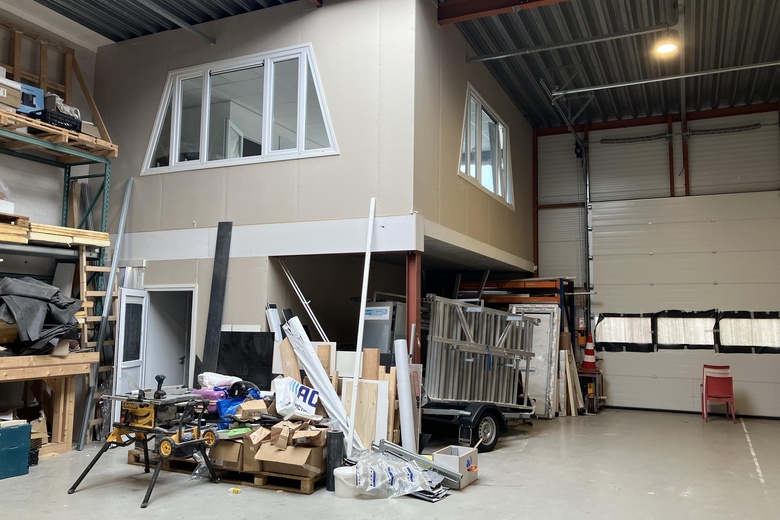 BedrijfsruimteaanPeppelkade 13 c<br/> inHouten BedrijfsruimteaanPeppelkade 13 c<br/> inHouten