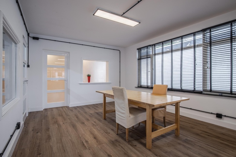 KantoorruimteaanCardanuslaan 24<br/> inDoorwerth KantoorruimteaanCardanuslaan 24<br/> inDoorwerth