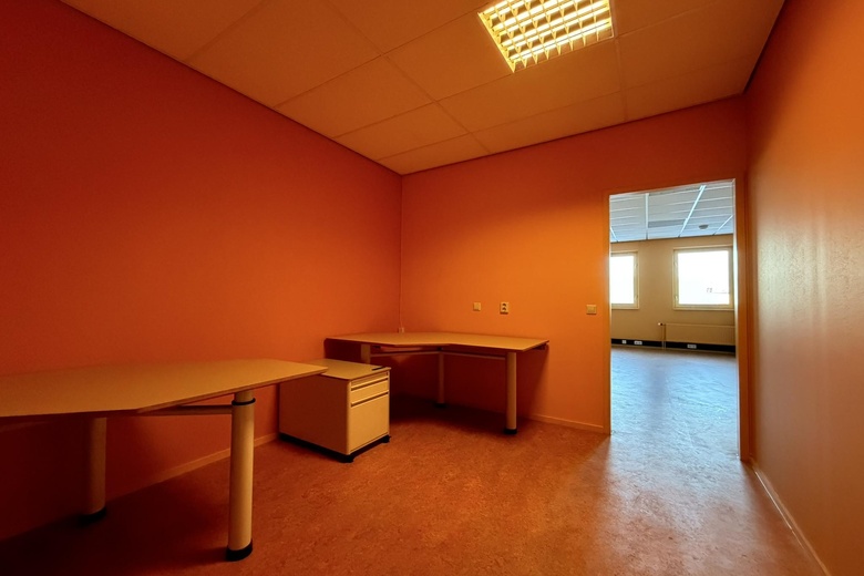 BedrijfsruimteaanNijverheidstraat 24 a<br/> inEdam