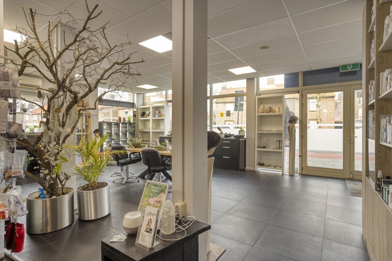 WinkelruimteaanBurgemeester van Houtplein 45<br/> inVlijmen