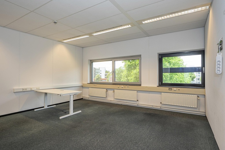 KantoorruimteaanHub Dassenplein 3<br/> inSittard KantoorruimteaanHub Dassenplein 3<br/> inSittard