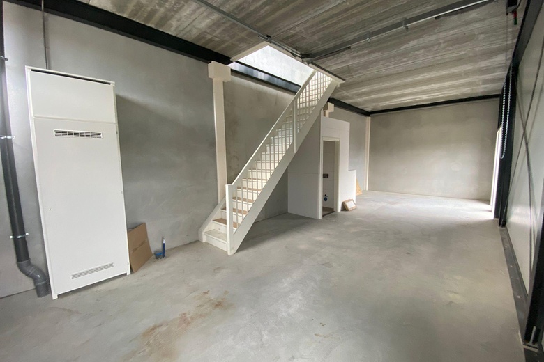 BedrijfsruimteaanRingoven 18 F<br/> inArnhem