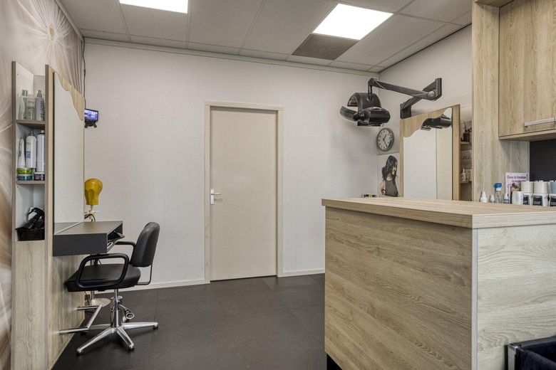 WinkelruimteaanBurgemeester van Houtplein 45<br/> inVlijmen