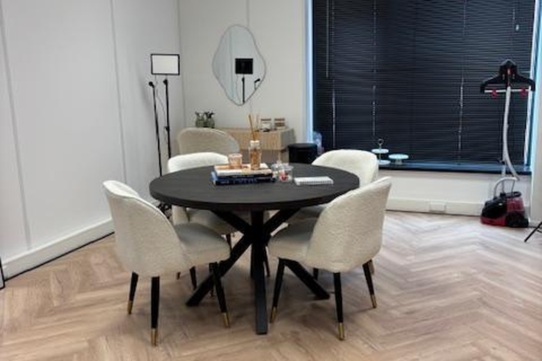 BedrijfsruimteaanKringloopweg 28<br/> inHendrik-Ido-Ambacht