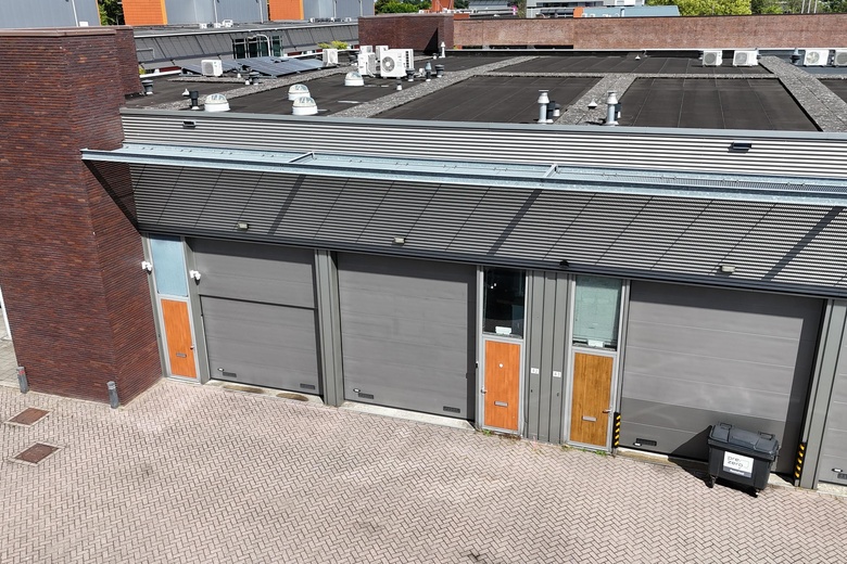 Bekijk foto Bedrijfsruimte aan de Gieterijstraat 42 in Ridderkerk Bekijk foto Bedrijfsruimte aan de Gieterijstraat 42 in Ridderkerk