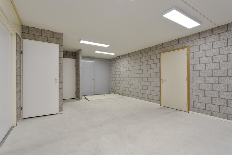 BedrijfsruimteaanProf. Asserweg 22<br/> inWaalwijk