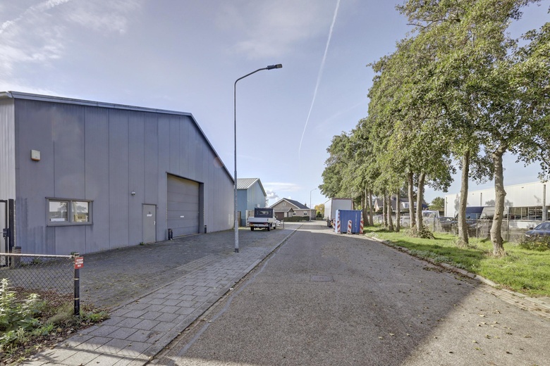 BedrijfsruimteaanAmpèrestraat 26<br/> inWezep BedrijfsruimteaanAmpèrestraat 26<br/> inWezep