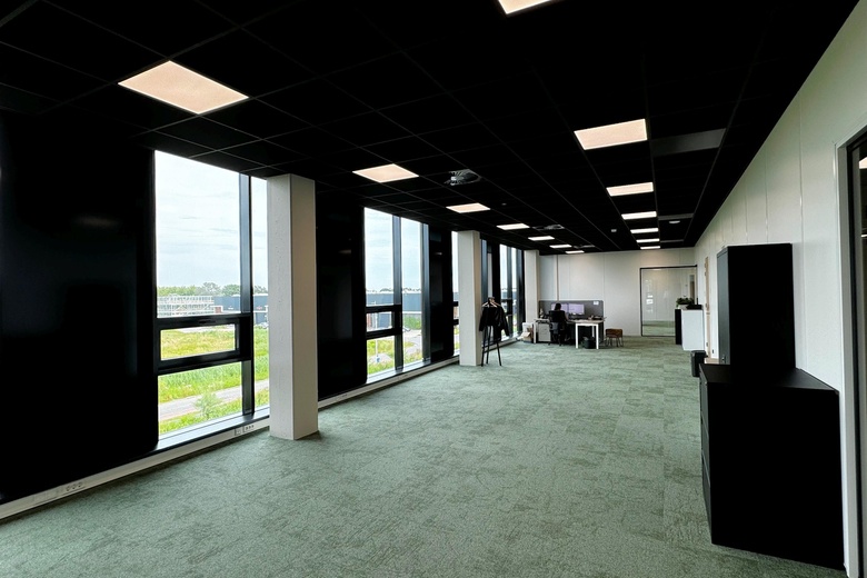 KantoorruimteaanKringloopweg 1<br/> inHendrik-Ido-Ambacht