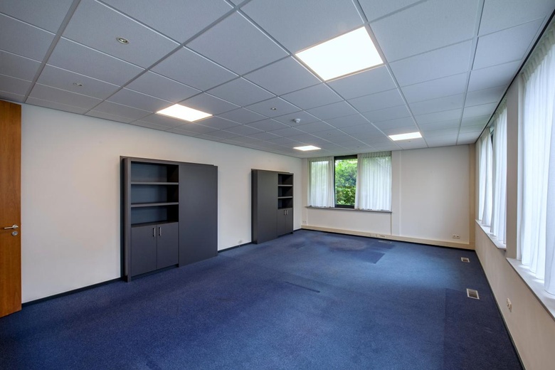 KantoorruimteaanDahliastraat 94<br/> inBergen op Zoom KantoorruimteaanDahliastraat 94<br/> inBergen op Zoom