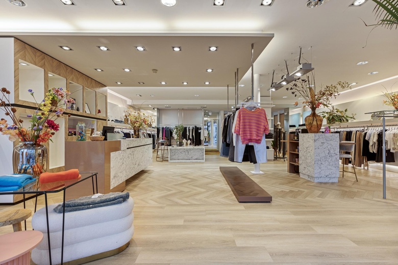 WinkelruimteaanRaadhuisstraat 108<br/> inHoogerheide WinkelruimteaanRaadhuisstraat 108<br/> inHoogerheide
