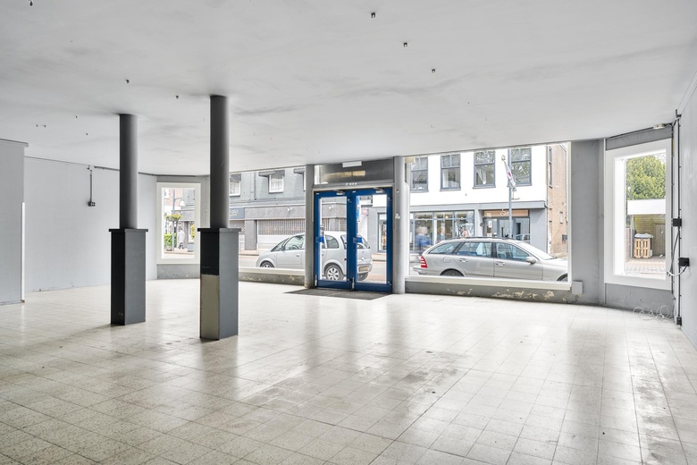 WinkelruimteaanHoofdstraat 63<br/> inVelp