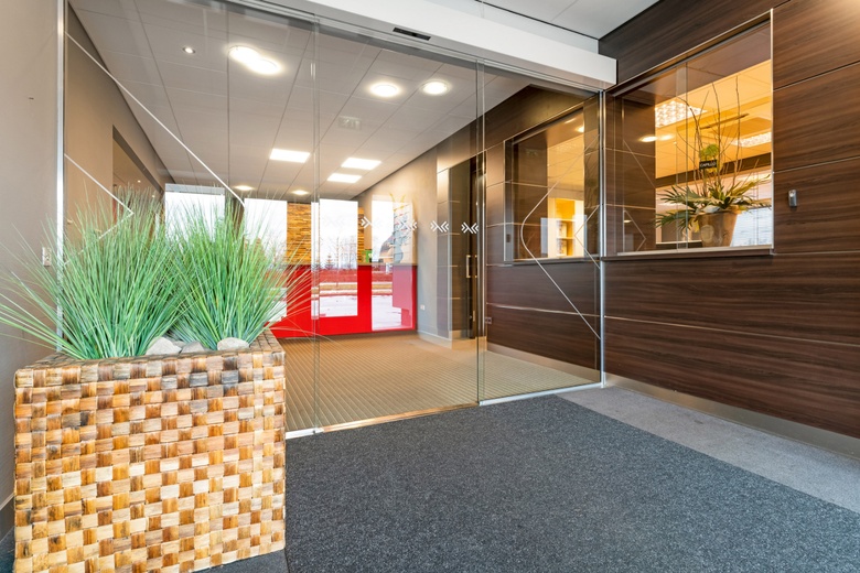 BedrijfsruimteaanVeestraat 42<br/> inLinne BedrijfsruimteaanVeestraat 42<br/> inLinne