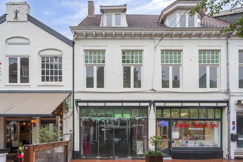 WinkelruimteaanNassaustraat 3 C<br/> inBussum WinkelruimteaanNassaustraat 3 C<br/> inBussum