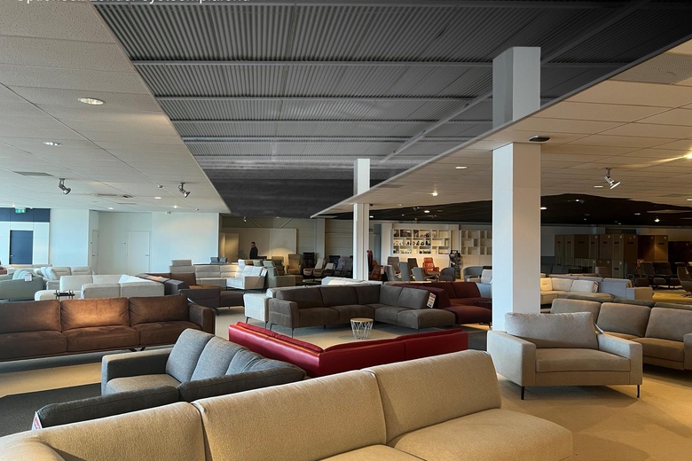 WinkelruimteaanIndustriestraat 11<br/> inSittard WinkelruimteaanIndustriestraat 11<br/> inSittard