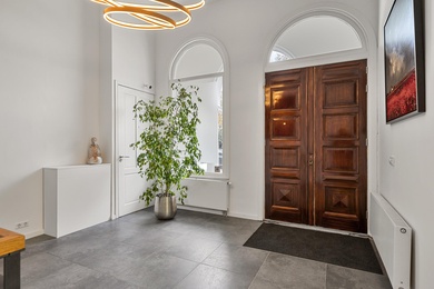 Bekijk foto 2 van Emmastraat 73