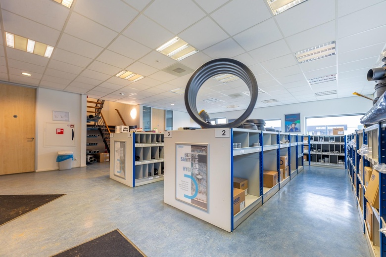 BedrijfsruimteaanSanderboutlaan 19 a<br/> inElsloo