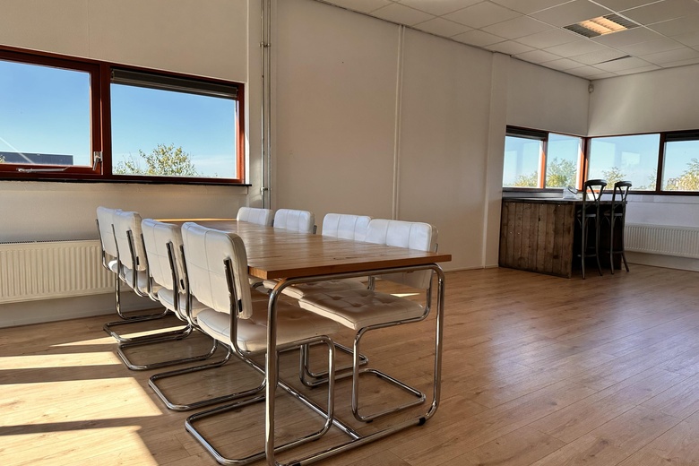KantoorruimteaanWitte Paardweg 52 B<br/> inWormerveer KantoorruimteaanWitte Paardweg 52 B<br/> inWormerveer