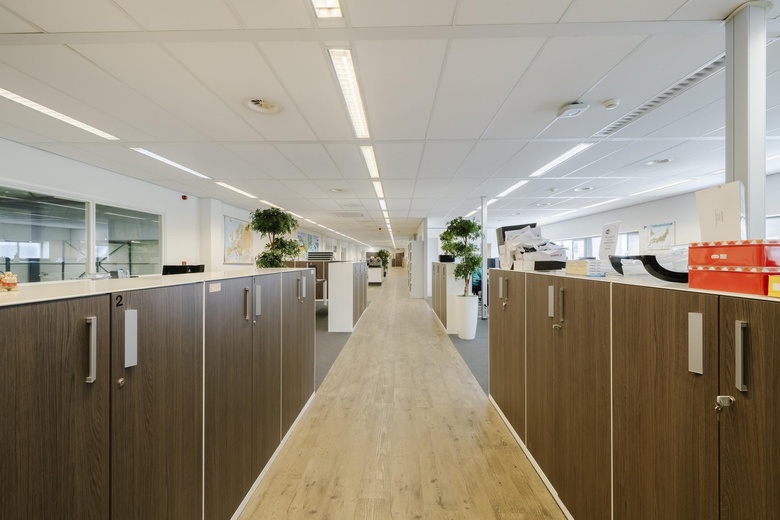 BedrijfsruimteaanVeluwezoom 15<br/> inAlmere BedrijfsruimteaanVeluwezoom 15<br/> inAlmere