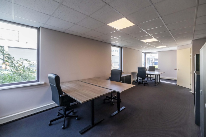 BedrijfsruimteaanSmederij 4<br/> inHardinxveld-Giessendam