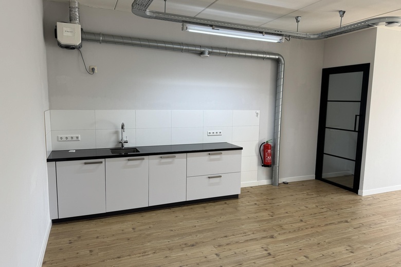 BedrijfsruimteaanVan Dijklaan 15 e<br/> inWaalre