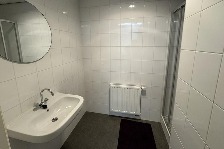 BedrijfsruimteaanLegmeerdijk 169 C<br/> inAalsmeer BedrijfsruimteaanLegmeerdijk 169 C<br/> inAalsmeer