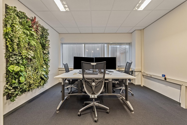 BedrijfsruimteaanTieleman en Drosweg 17<br/> inLeiden