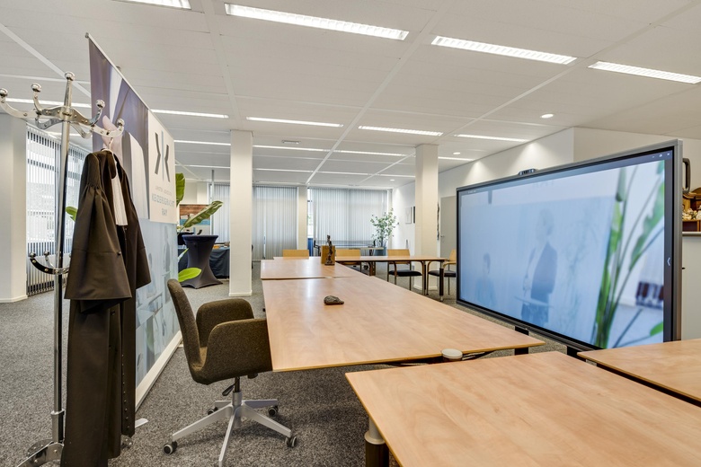 KantoorruimteaanMinderbroederssingel 52<br/> inRoermond KantoorruimteaanMinderbroederssingel 52<br/> inRoermond