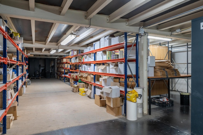 BedrijfsruimteaanStoutenburgerweg 15<br/> inTerschuur